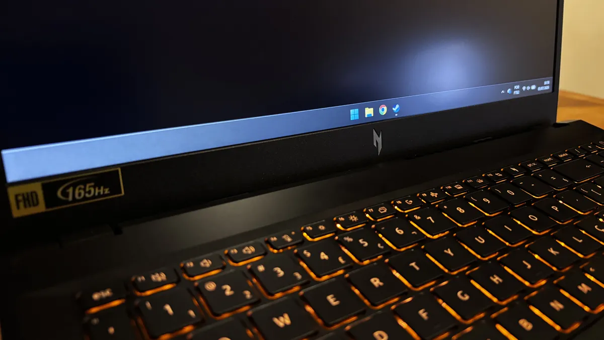 Acer-Nitro-V15 (14)