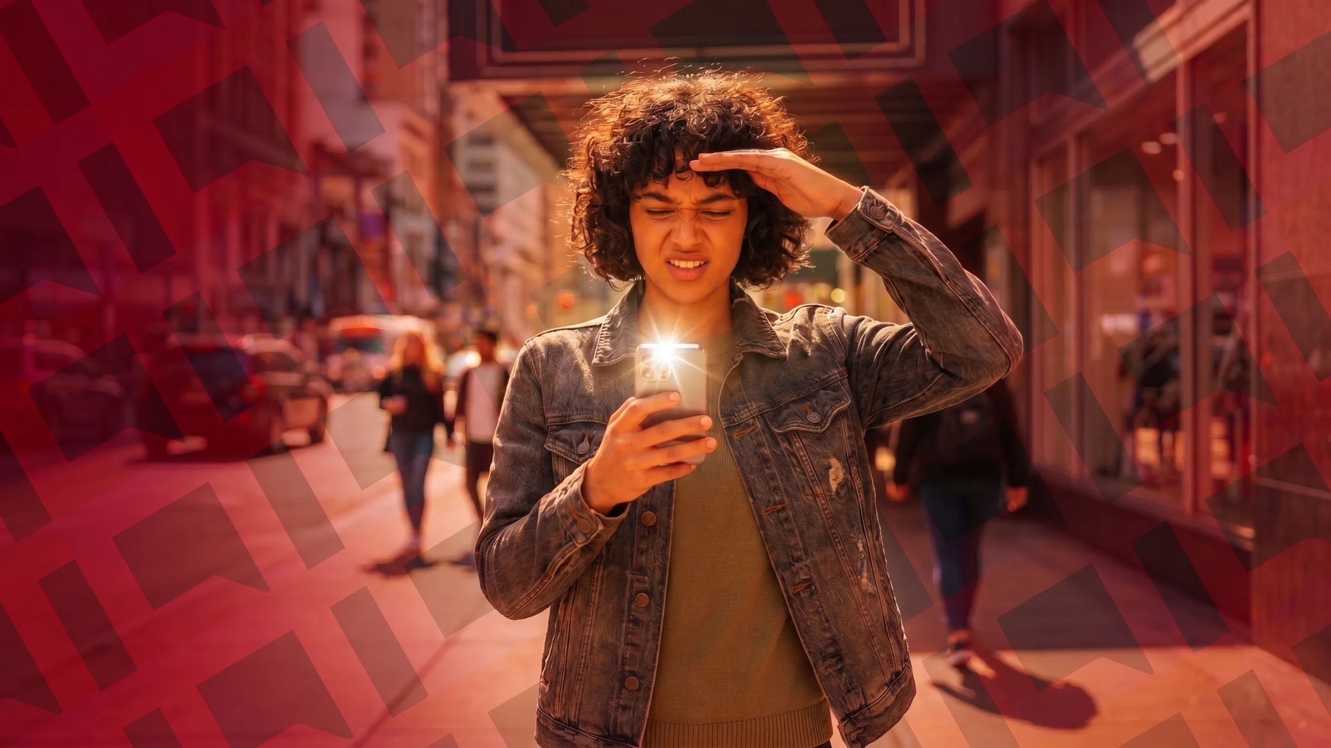 Tirar a capinha ajuda a esfriar o celular? Quando isso realmente funciona