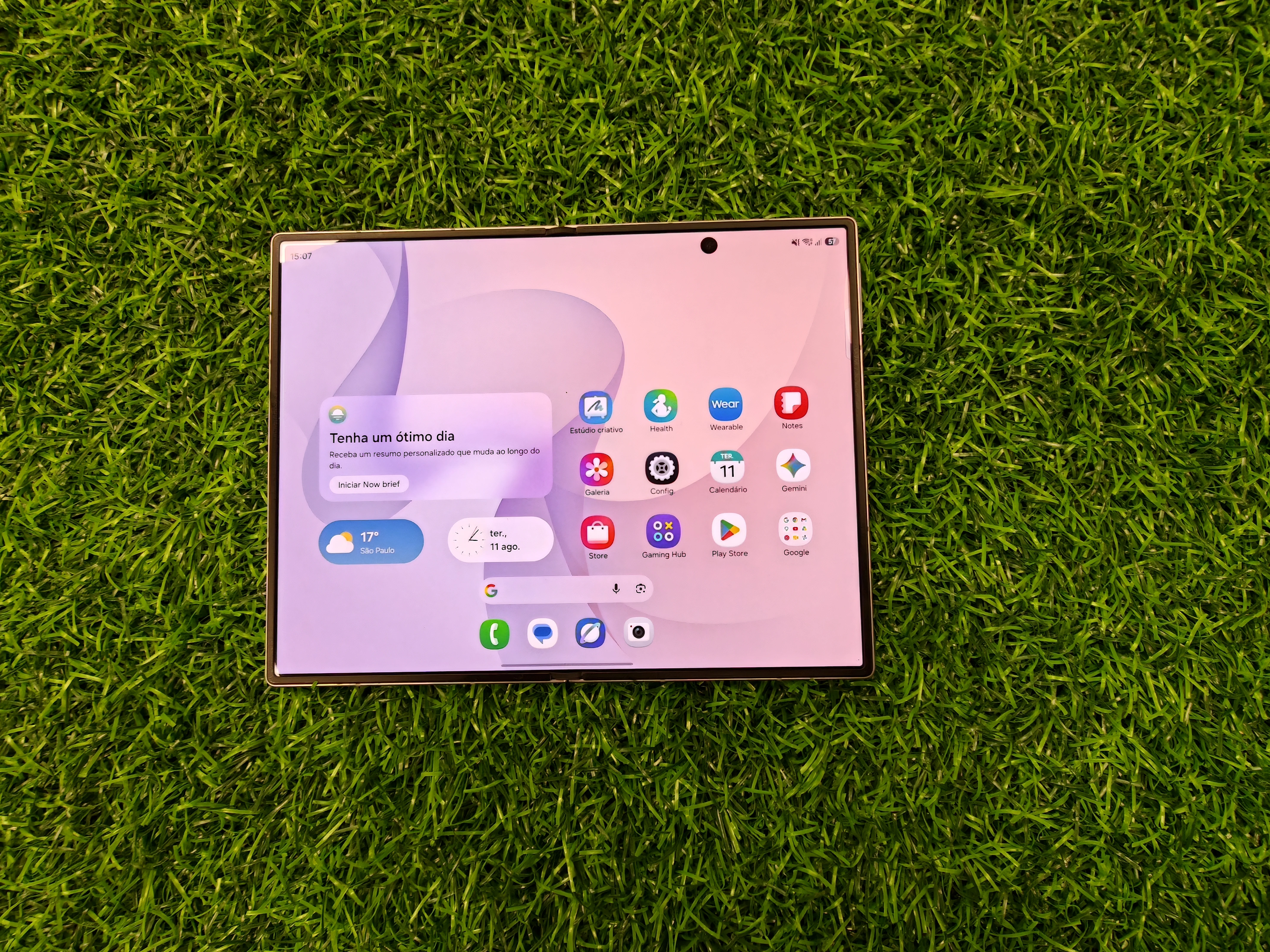 Celular que "vira tablet" e mais 5 dobráveis podem chegar em 2027 pela Samsung
