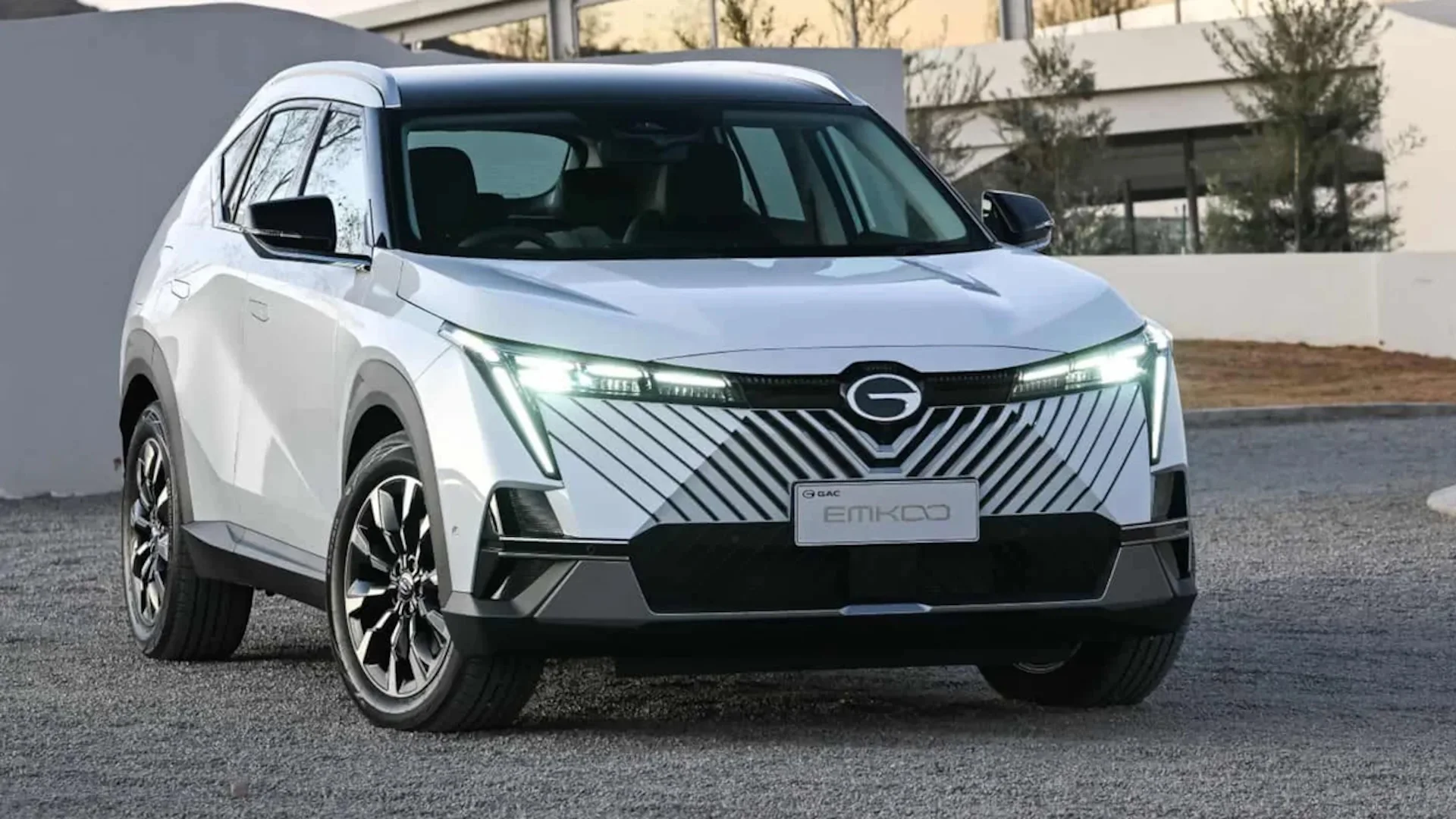 SUV híbrido de rival da BYD fica com os preços no chão em agosto