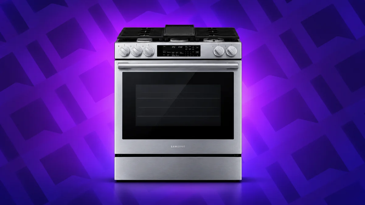 Fogão com air-fryer de 170 L embutida da Samsung chega ao Brasil; veja preços e recursos