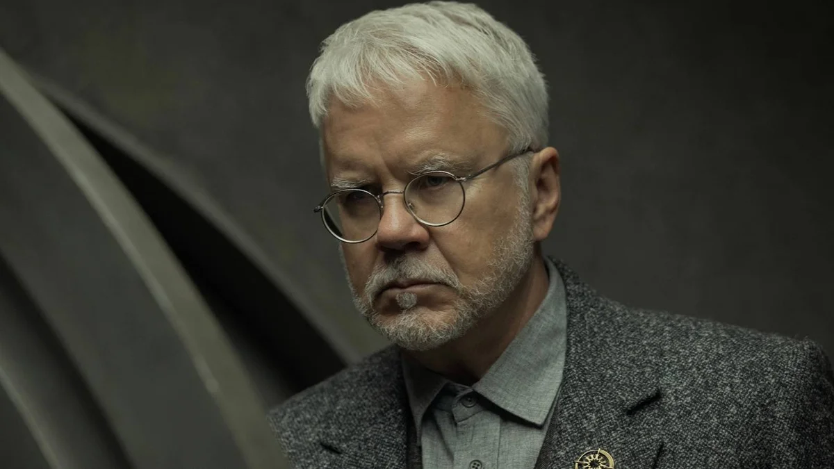 Silo: Bernard volta à cena na 3ª temporada e muda tudo que você sabia