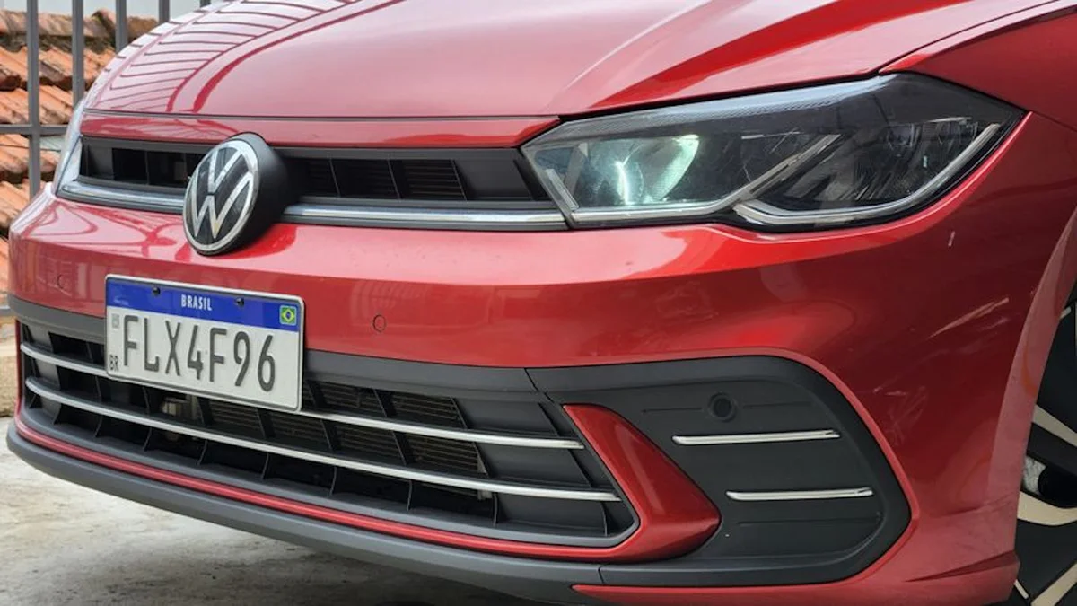 Volkswagen derruba preço e vende Polo top por valor de Dolphin Mini