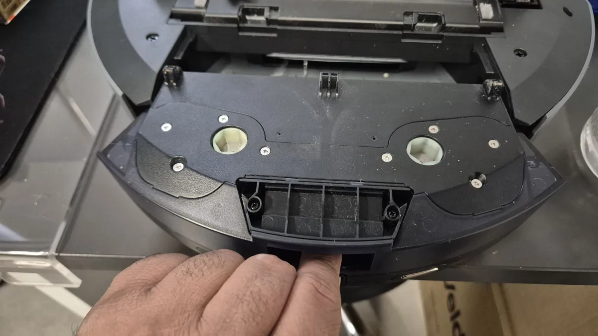 Como limpar robô aspirador