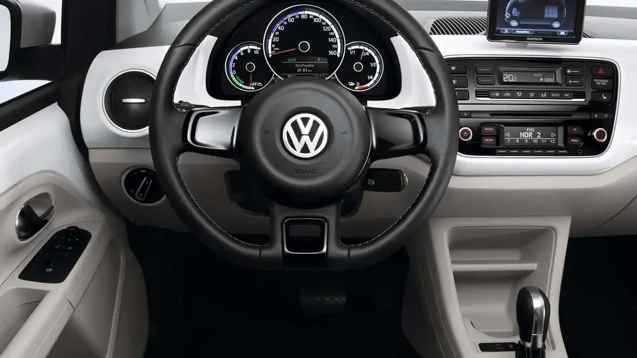 Volkswagen traz o Up! "de volta à vida" para frear reinado de elétricos da BYD