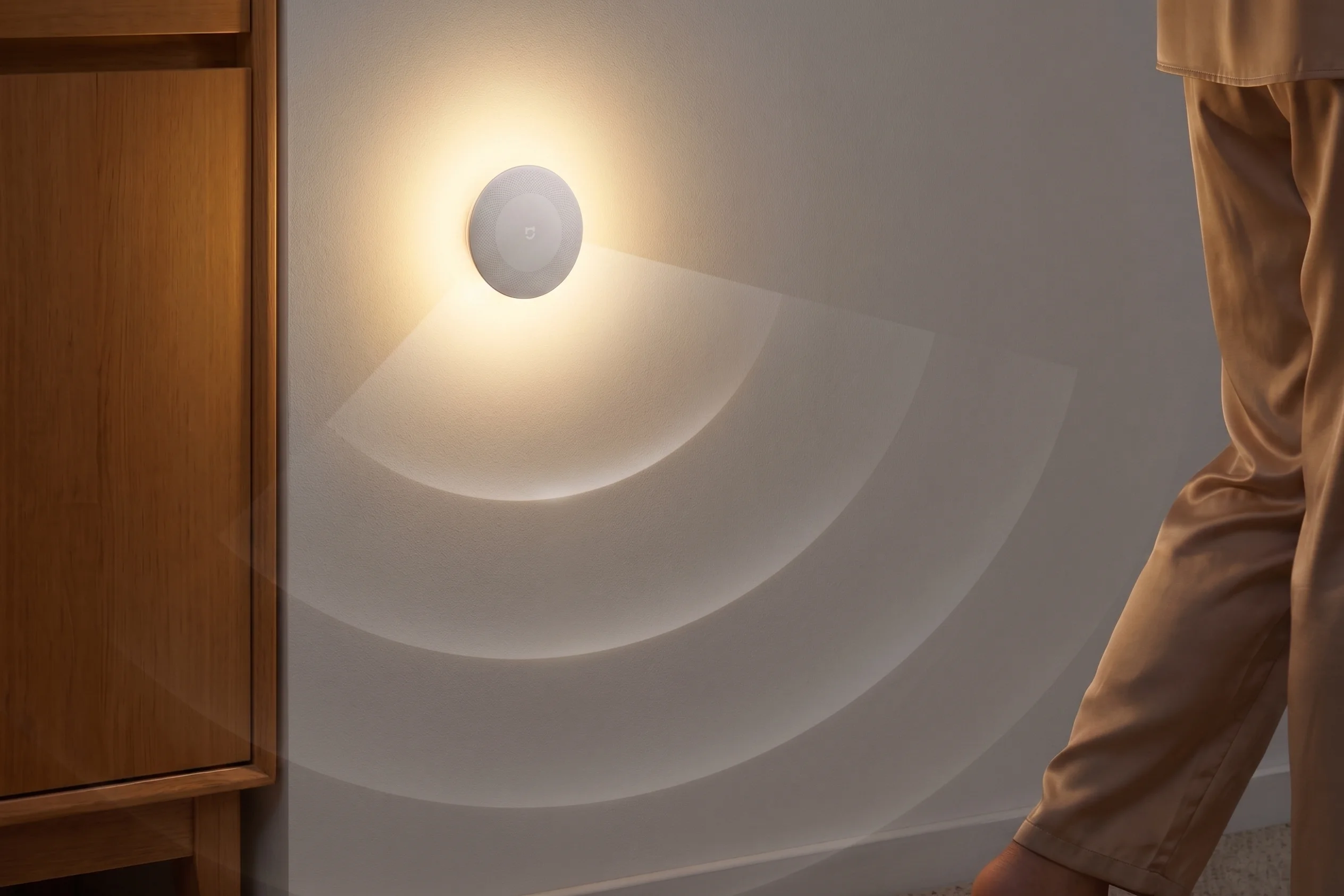 Lâmpada da Xiaomi tem bateria para 8 meses e serve como luz noturna por R$ 60