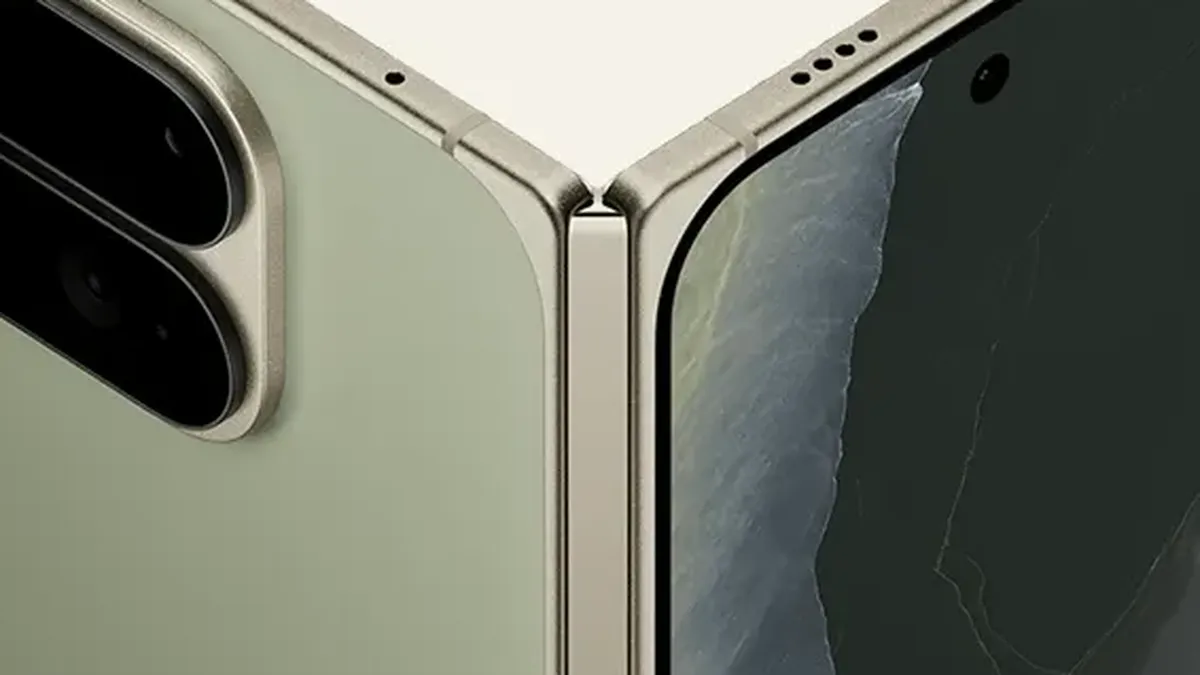 Pixel 11 Pro Fold (Evan Blass)
