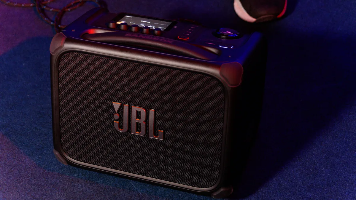 02-JBL_BANDTRIO