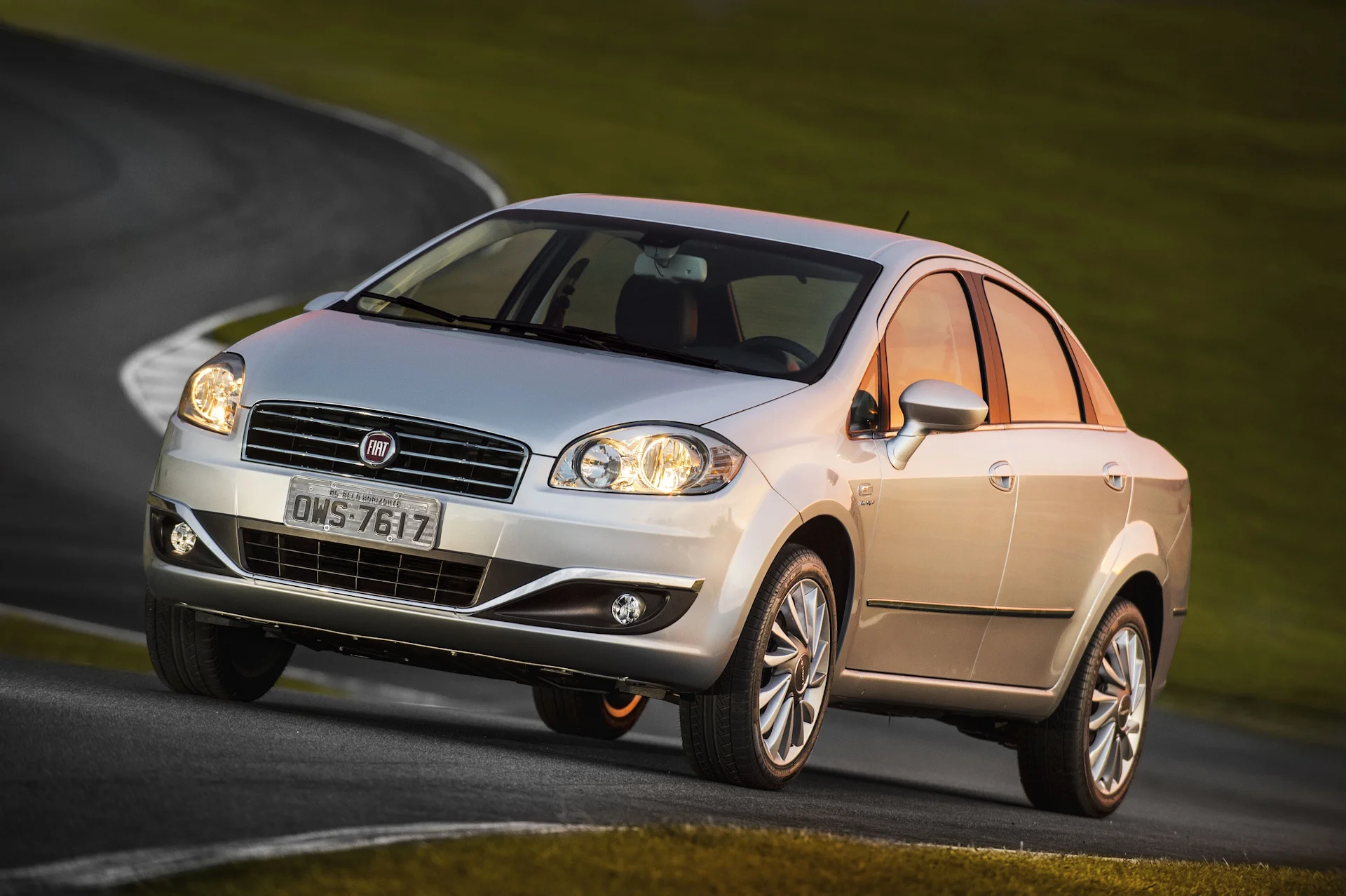 Quanto custaria um Fiat Linea hj, com a inflação?