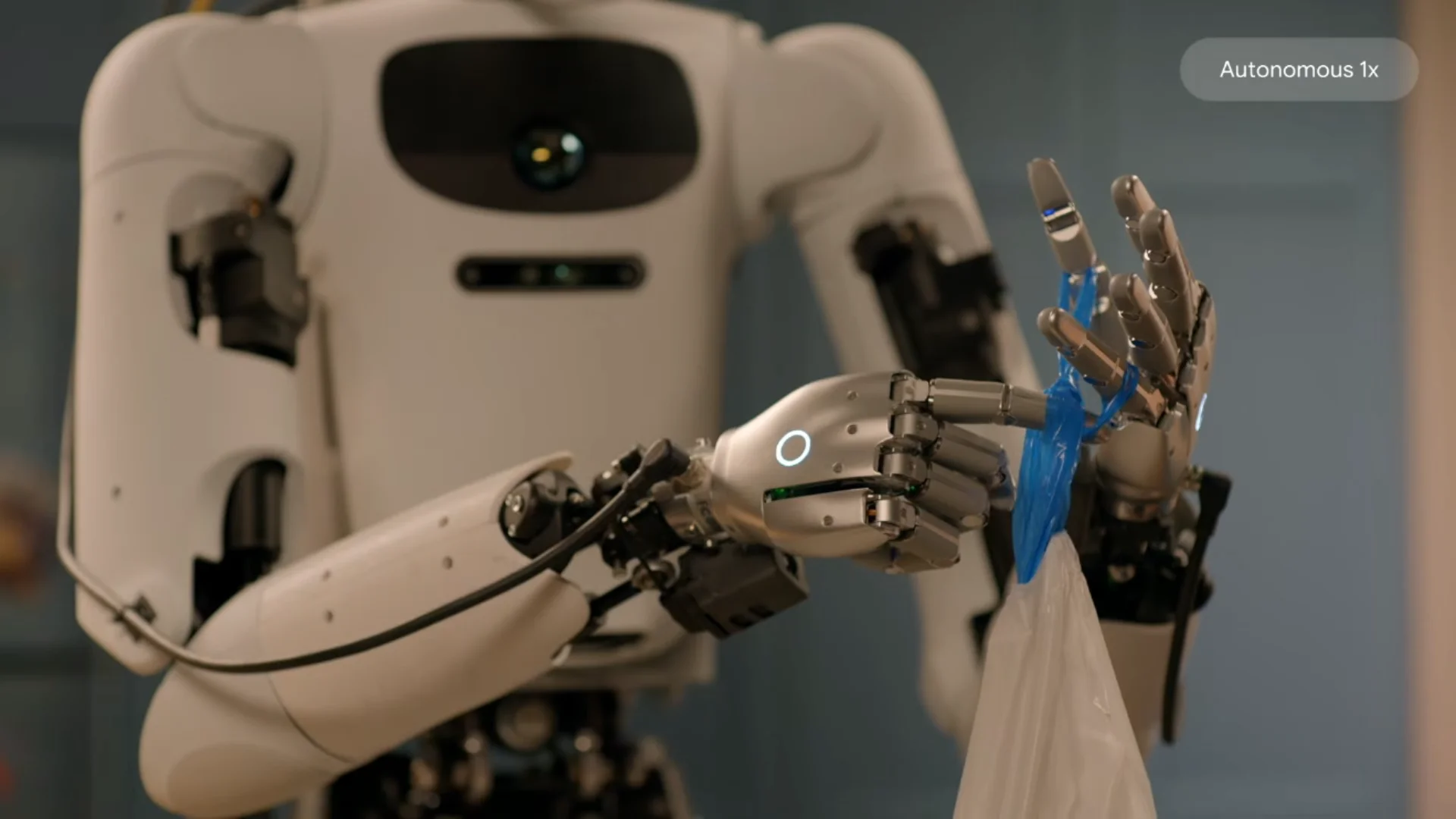 Contexto: Troca lâmpada e fecha zíper: nova IA do Google dá habilidades humana a robôs