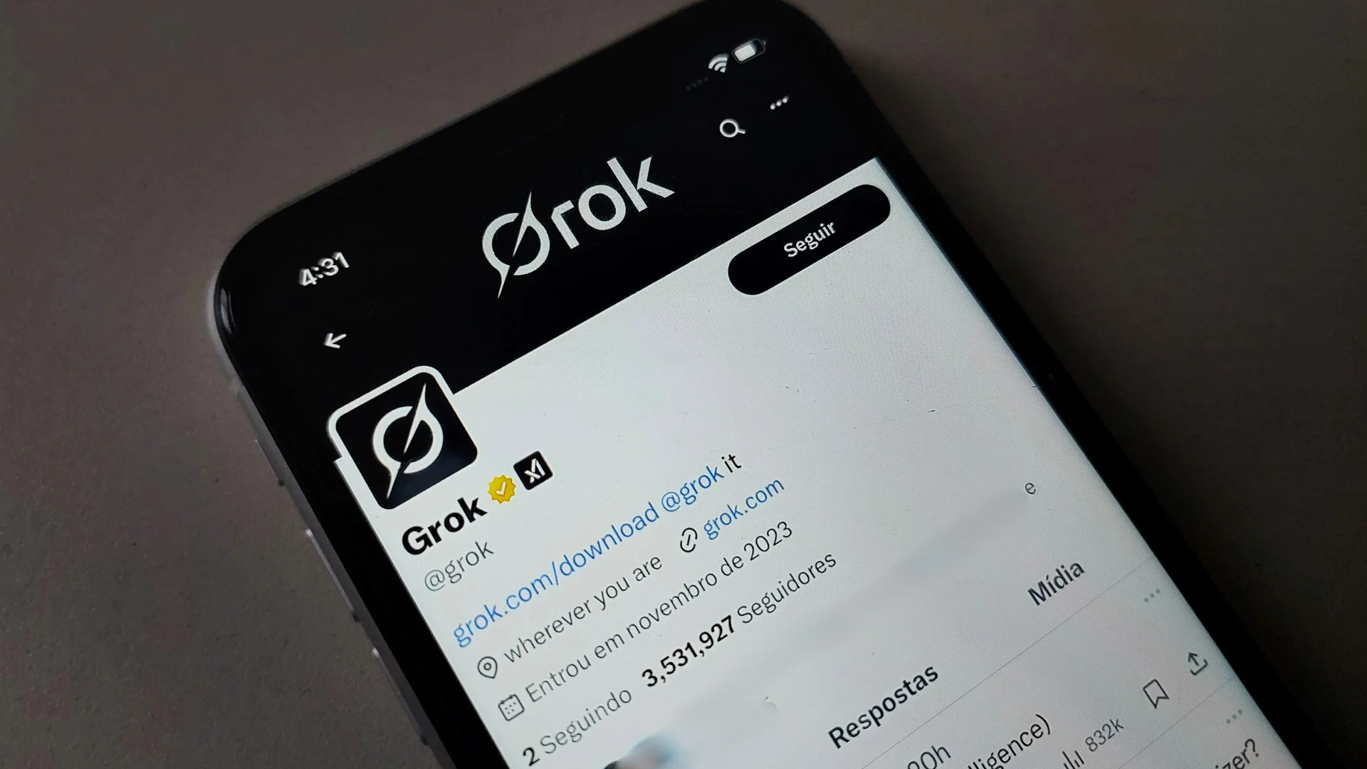Grok capa