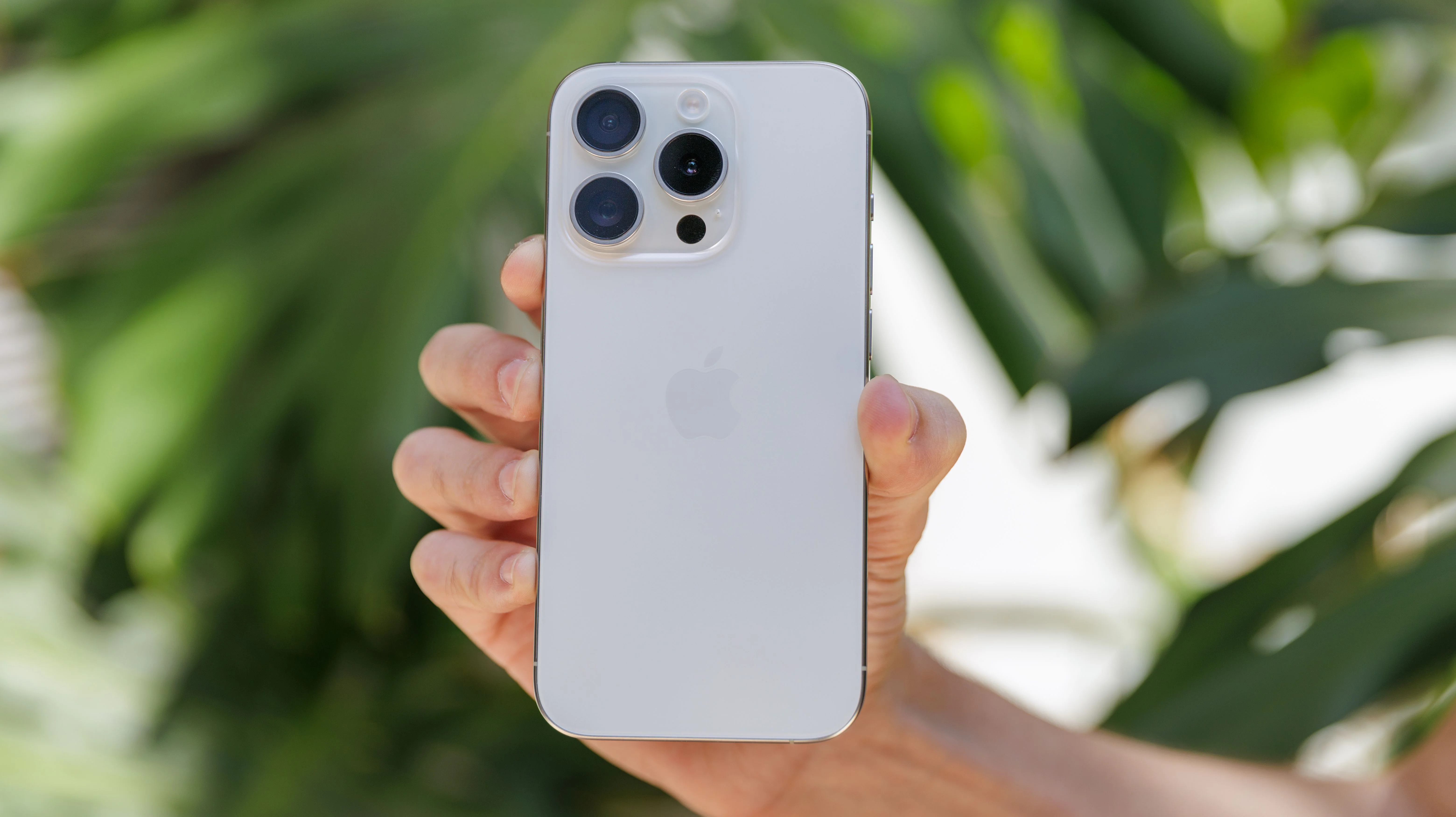 Vivo vende iPhone 15 por R$ 3.600 parcelado em 15x; veja quem tem direito