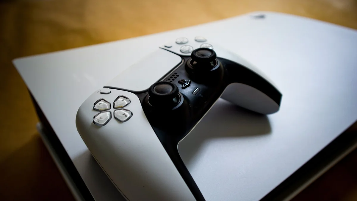 Hackear o PlayStation 5 pode render US$ 15 mil de recompensa