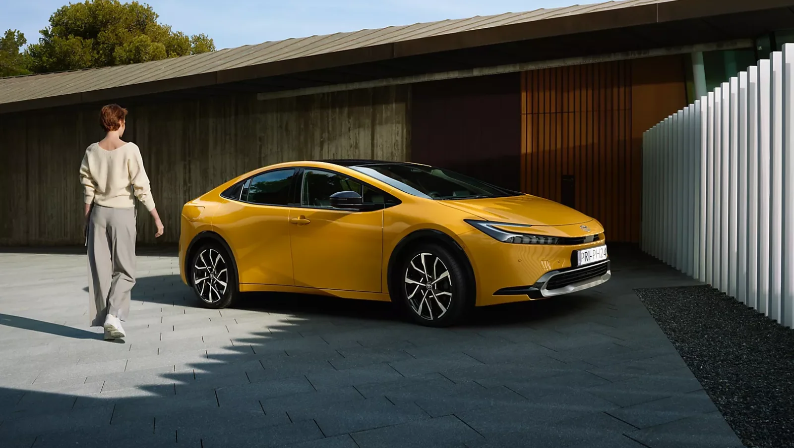 Energia solar em carros elétricos: promessa inovadora ou investimento questionável?