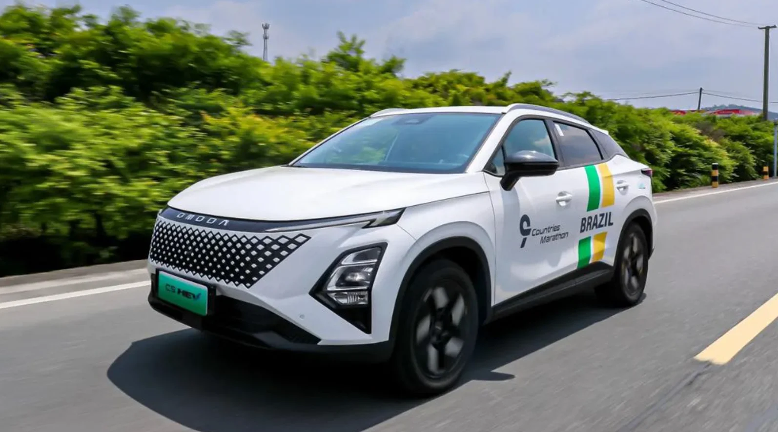 Rival da BYD vende SUV híbrido mais em conta que Yaris Cross