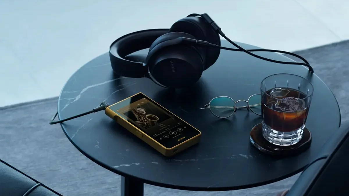 Image for Após vazar tudo, Sony lança novo Walkman por R$ 30 mil; veja o que ele faz