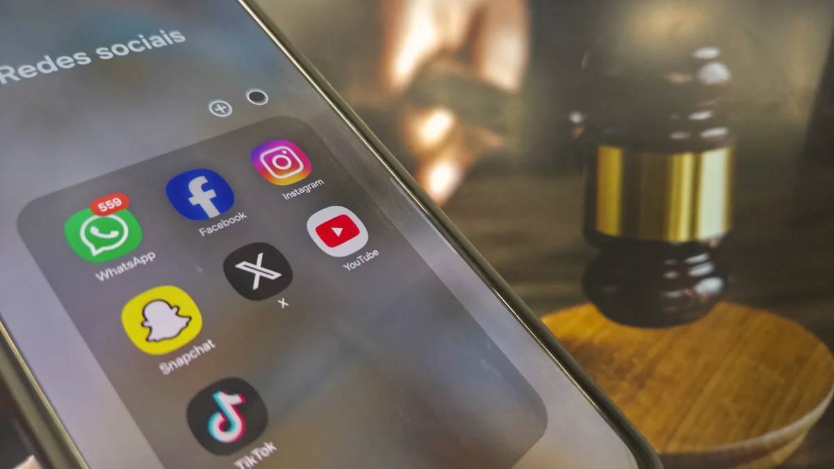 Facebook e Instagram fora do ar? Redes têm instabilidade nesta quarta (22)