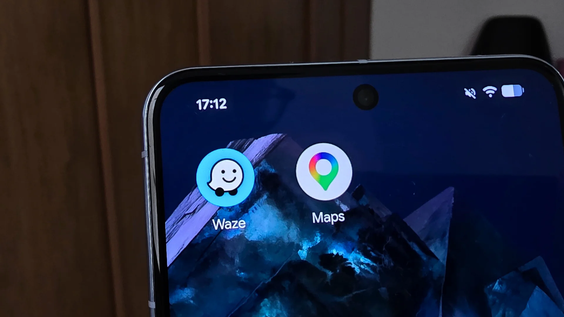 Navegação inteligente: como escolher entre Waze e Maps para suas viagens