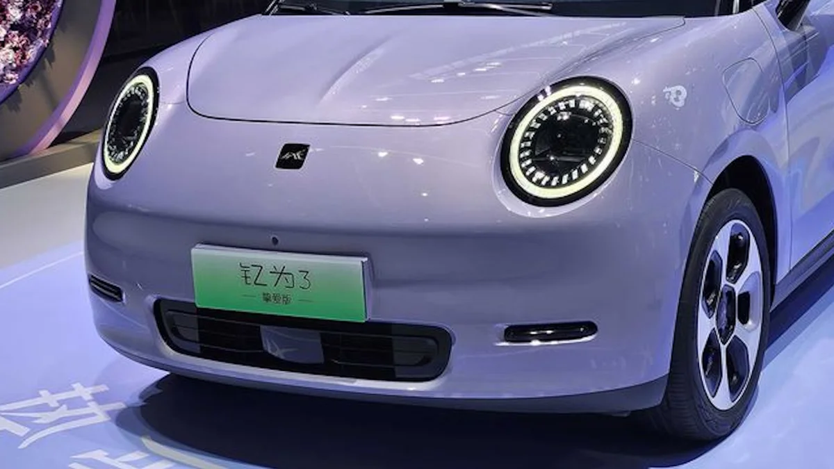 JAC "culpa" BYD por não ter lançado rival do Dolphin no Brasil