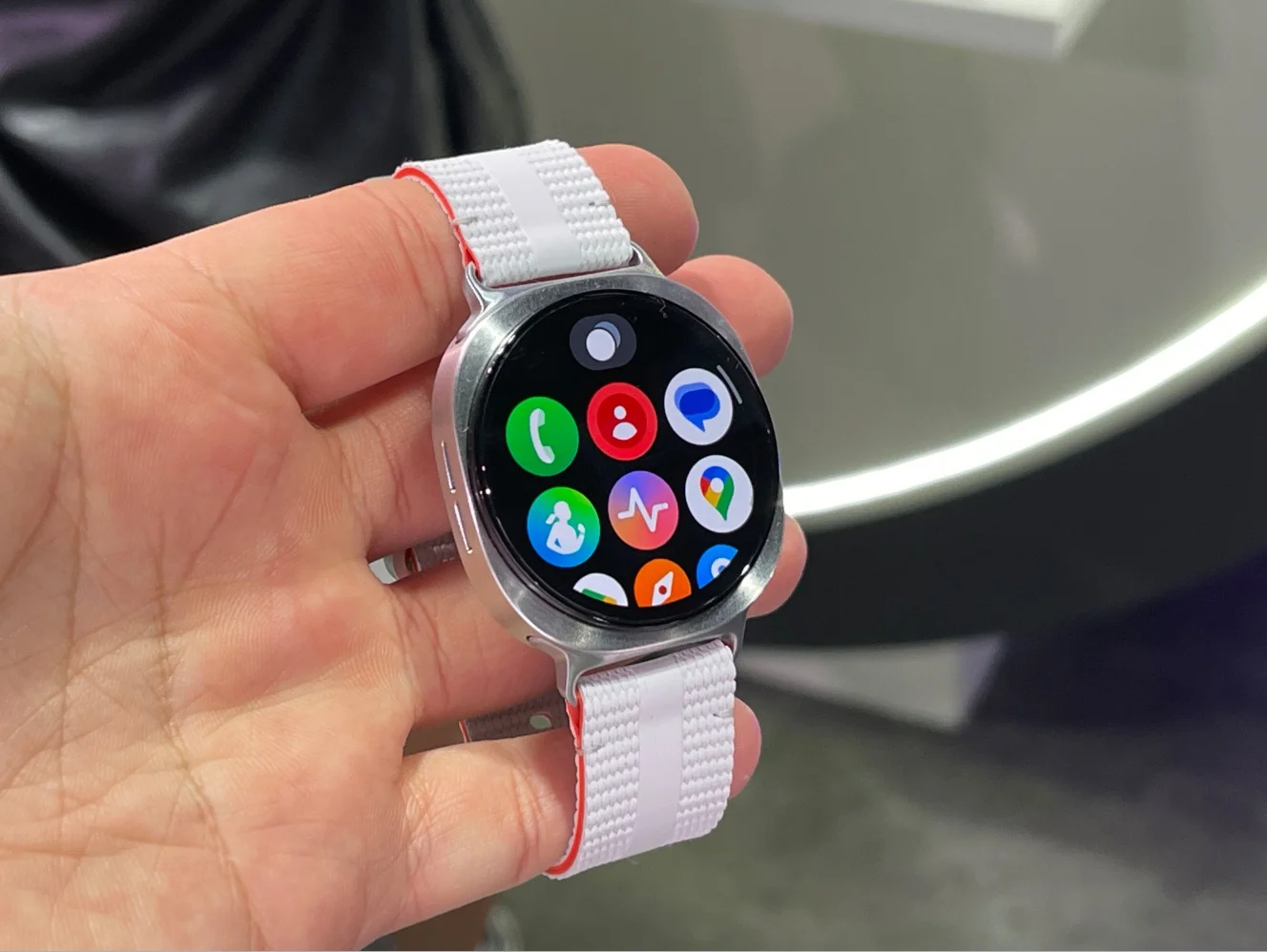 Mercado Livre derrete preço do Galaxy Watch 8 com 4G; desconto de R$ 2.761 com cupom
