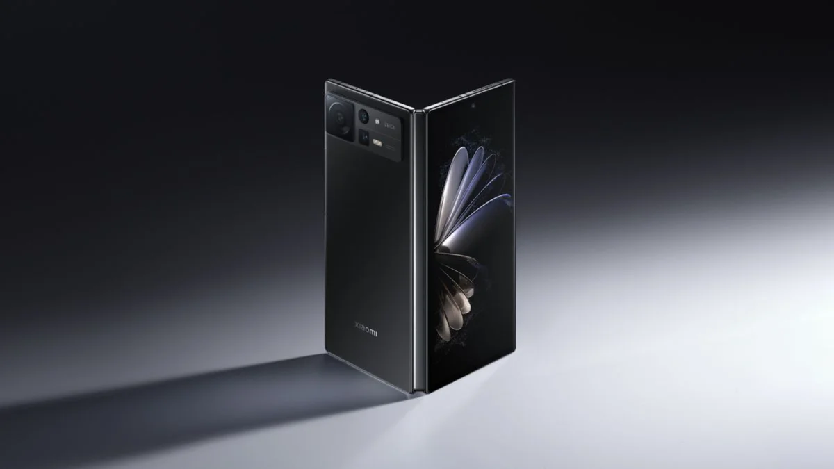 Xiaomi lança dobrável de R$ 15 mil enquanto políticos mais ricos do Brasil faturam milhões