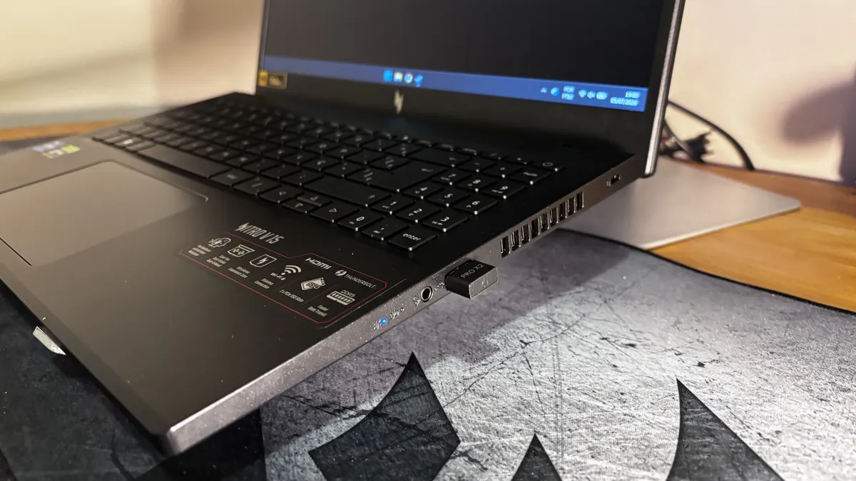 Acer-Nitro-V15 (17)