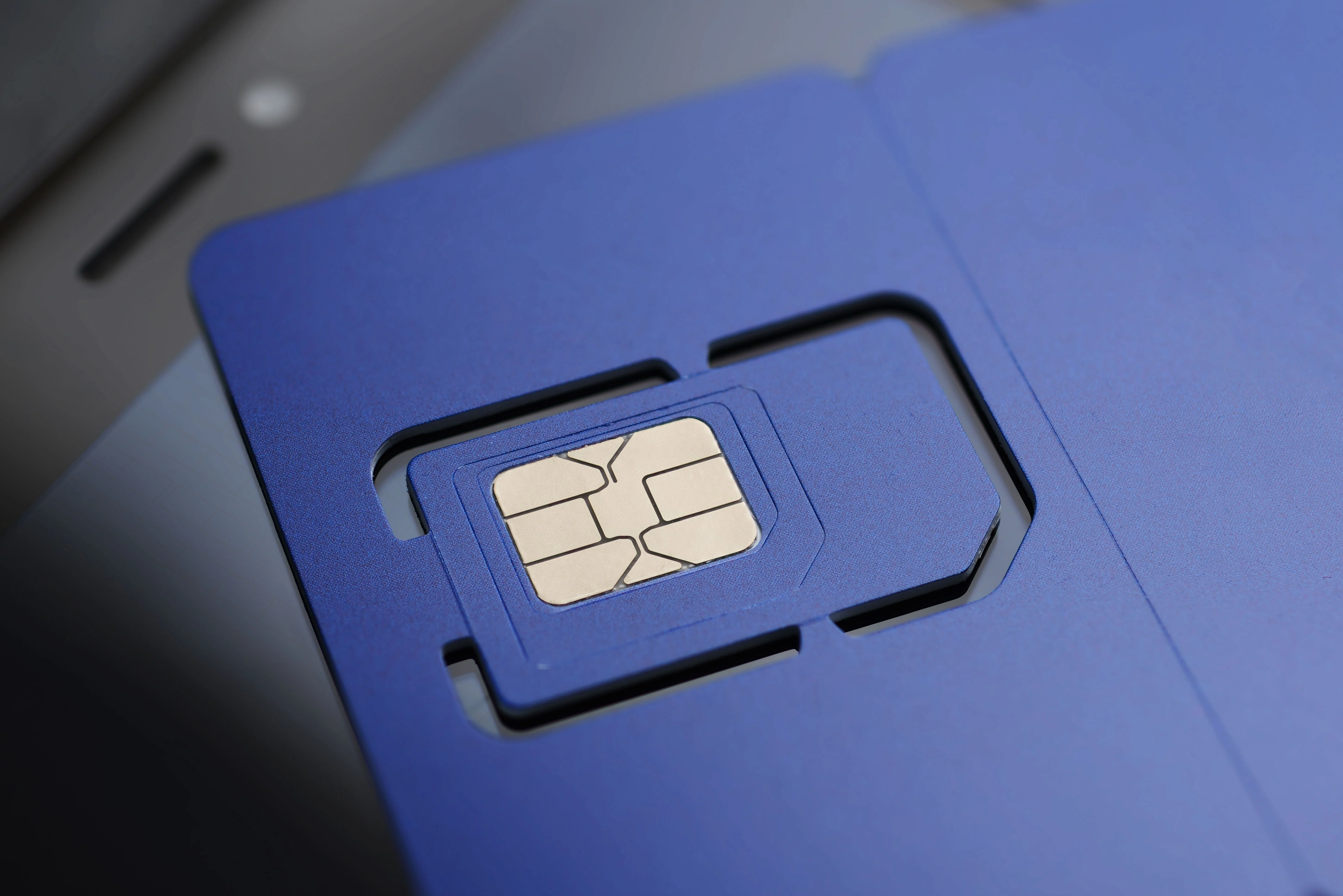 TIM terá que pagar indenização milionária para cliente que teve linha roubada