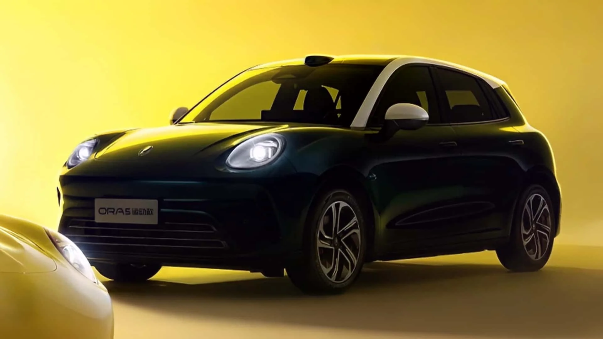 GWM revela versões esportivas do ORA 5 após abrir lote do SUV no Brasil