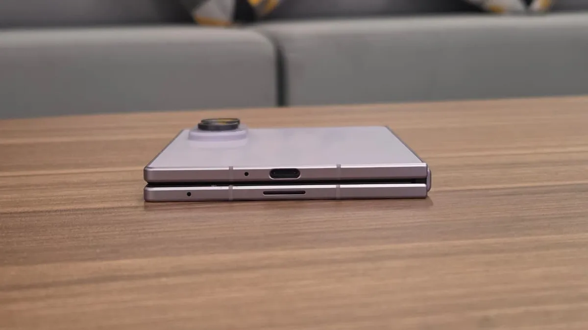 Galaxy Z Fold 8