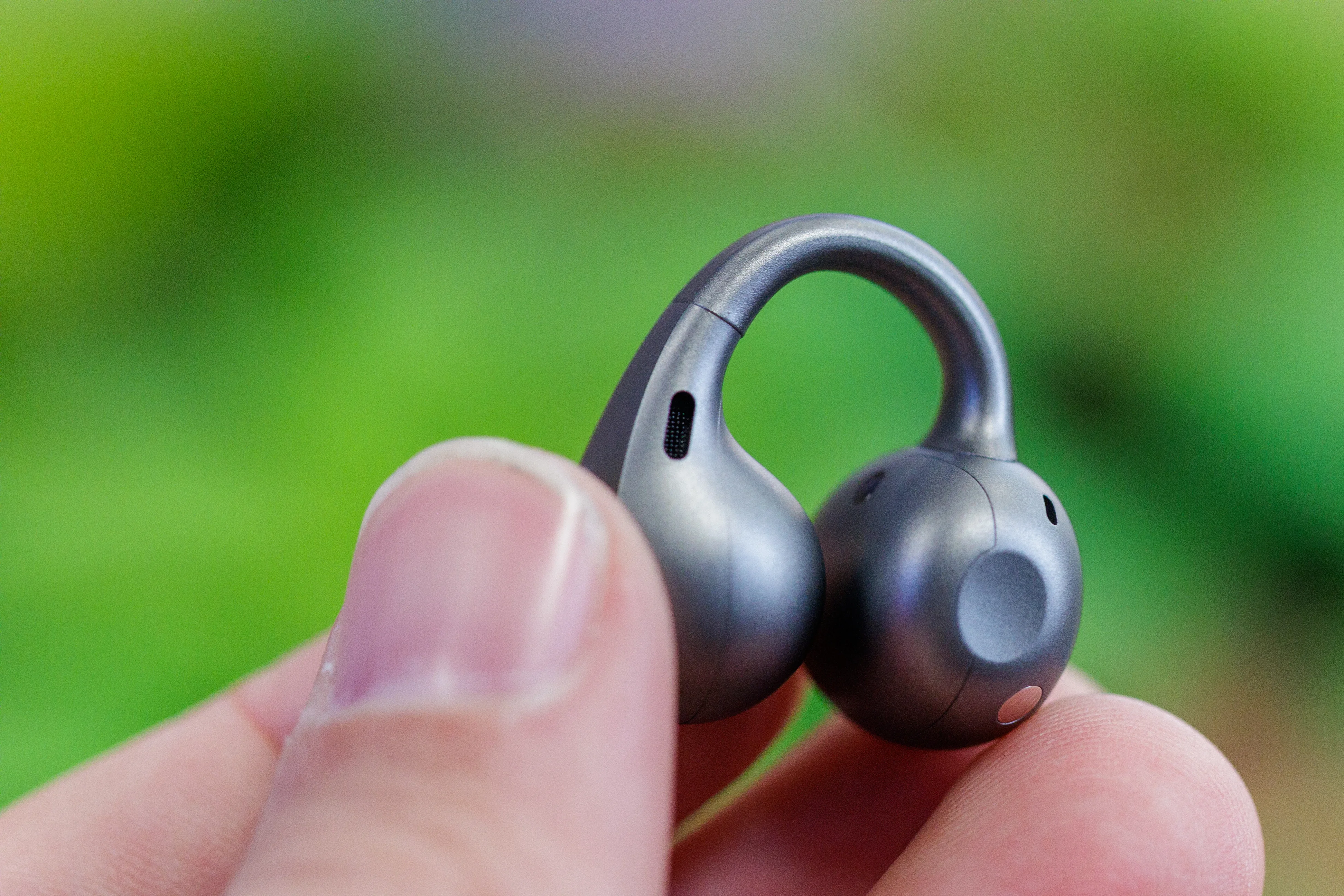 Fones abertos ganham espaço: OPPO Enco Clip 2 é prova de revolução no audio