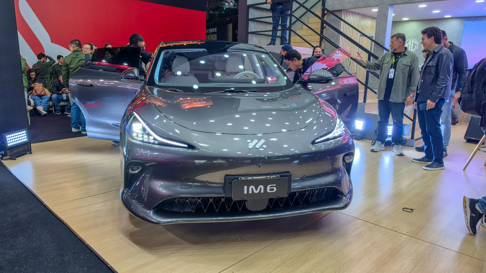 Rival da BYD abre pré-reserva de SUV elétrico de luxo no Brasil