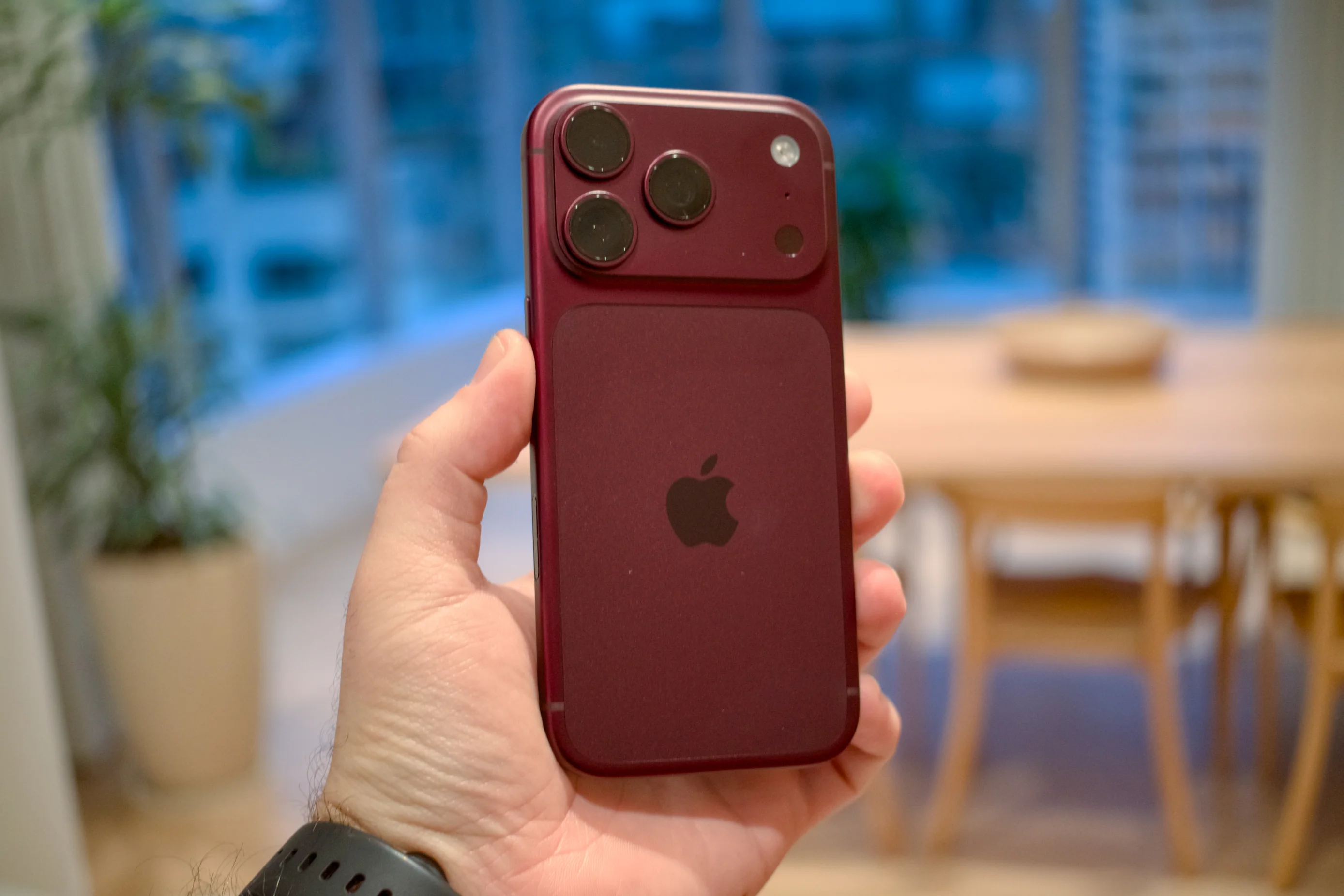 TIM inicia venda do iPhone 18 Pro no Brasil com desconto em até 21x