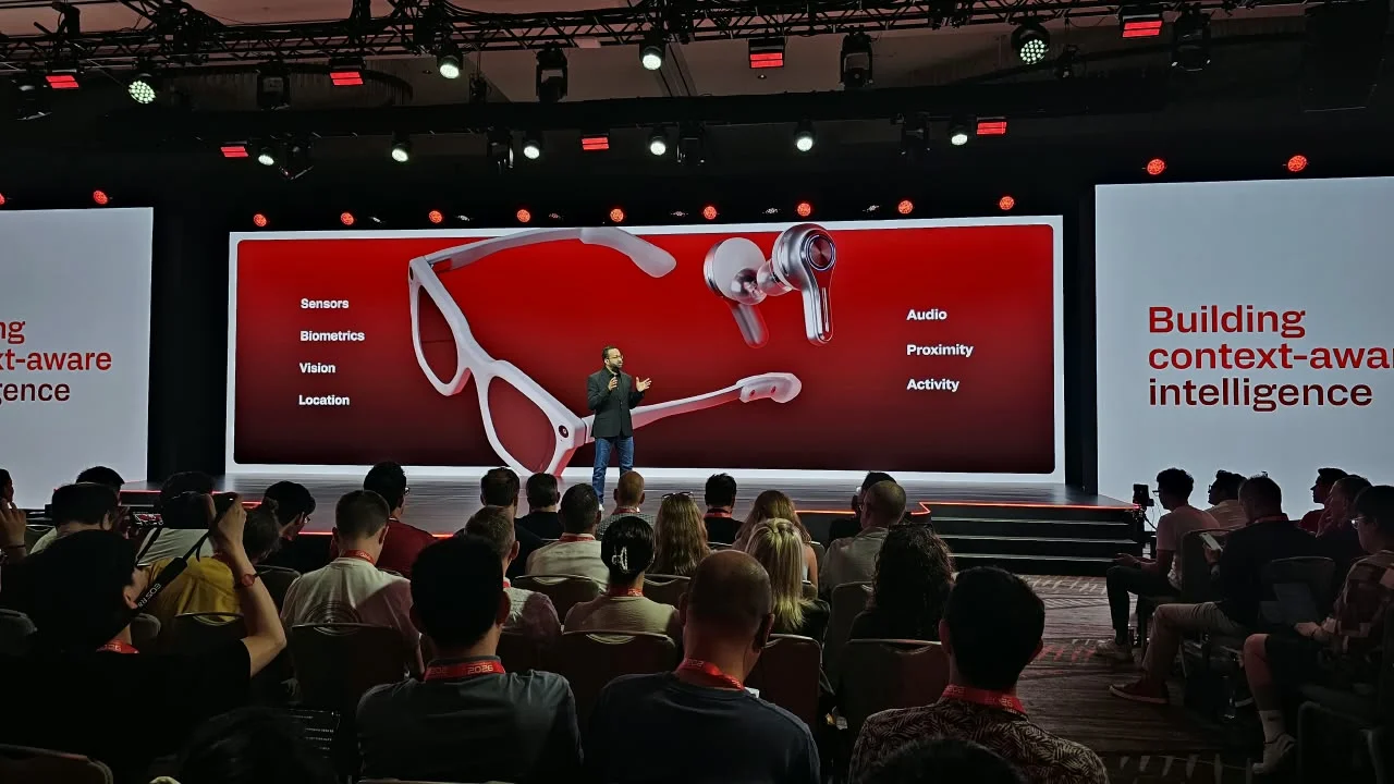 Novo Snapdragon abre caminho para fones com câmera, tradução em tempo real e IA