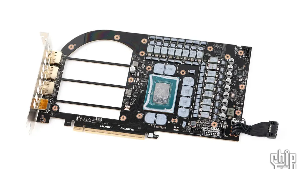 gigabyte-aorus-rtx-5080-infinity (5)