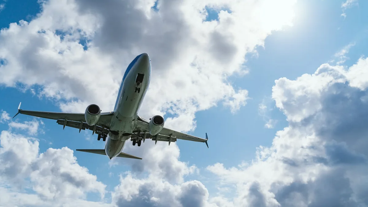 Boeing e Rolls-Royce testam novas tecnologias para reduzir ruído e consumo