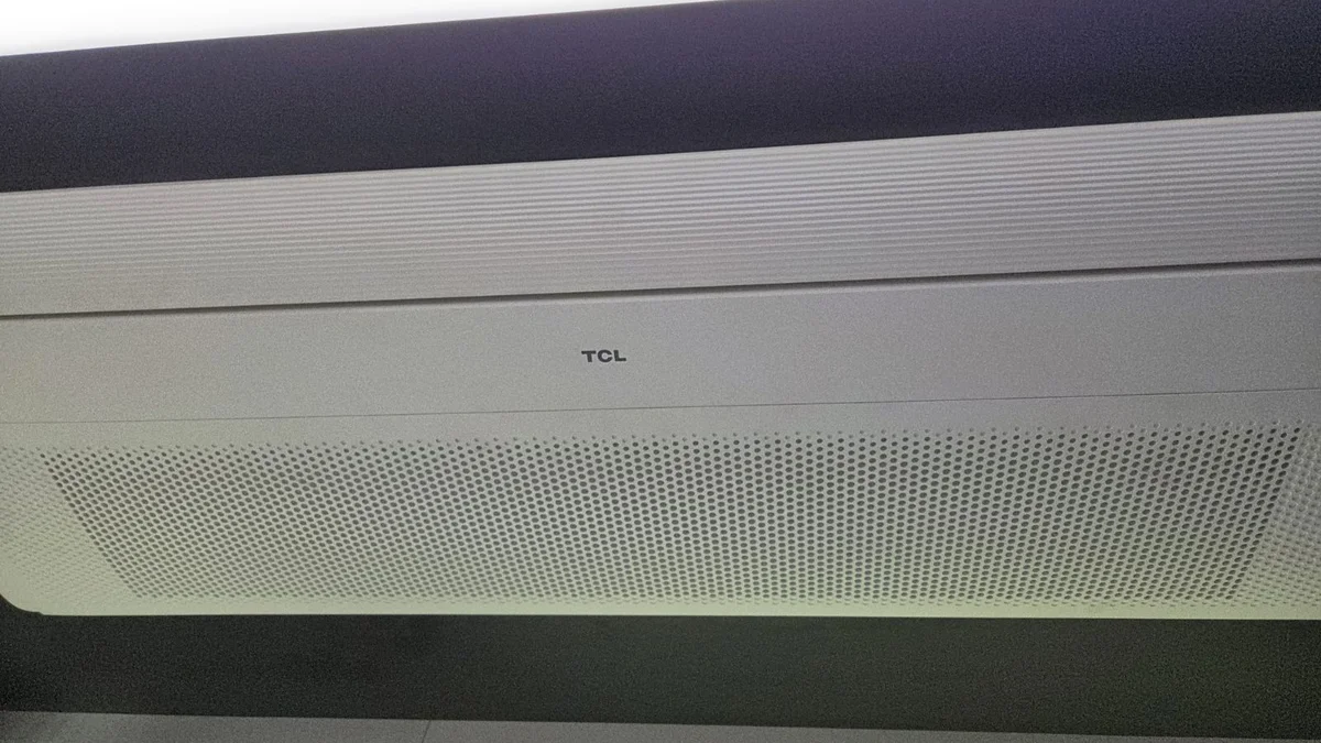 TCL lança ar-condicionado ultrafino que usa IA para gastar menos energia