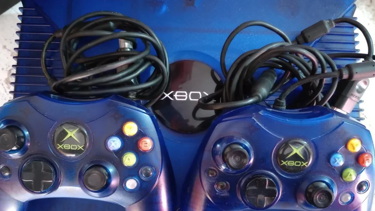 XBOX Ice Blue Halo 2 Edition
