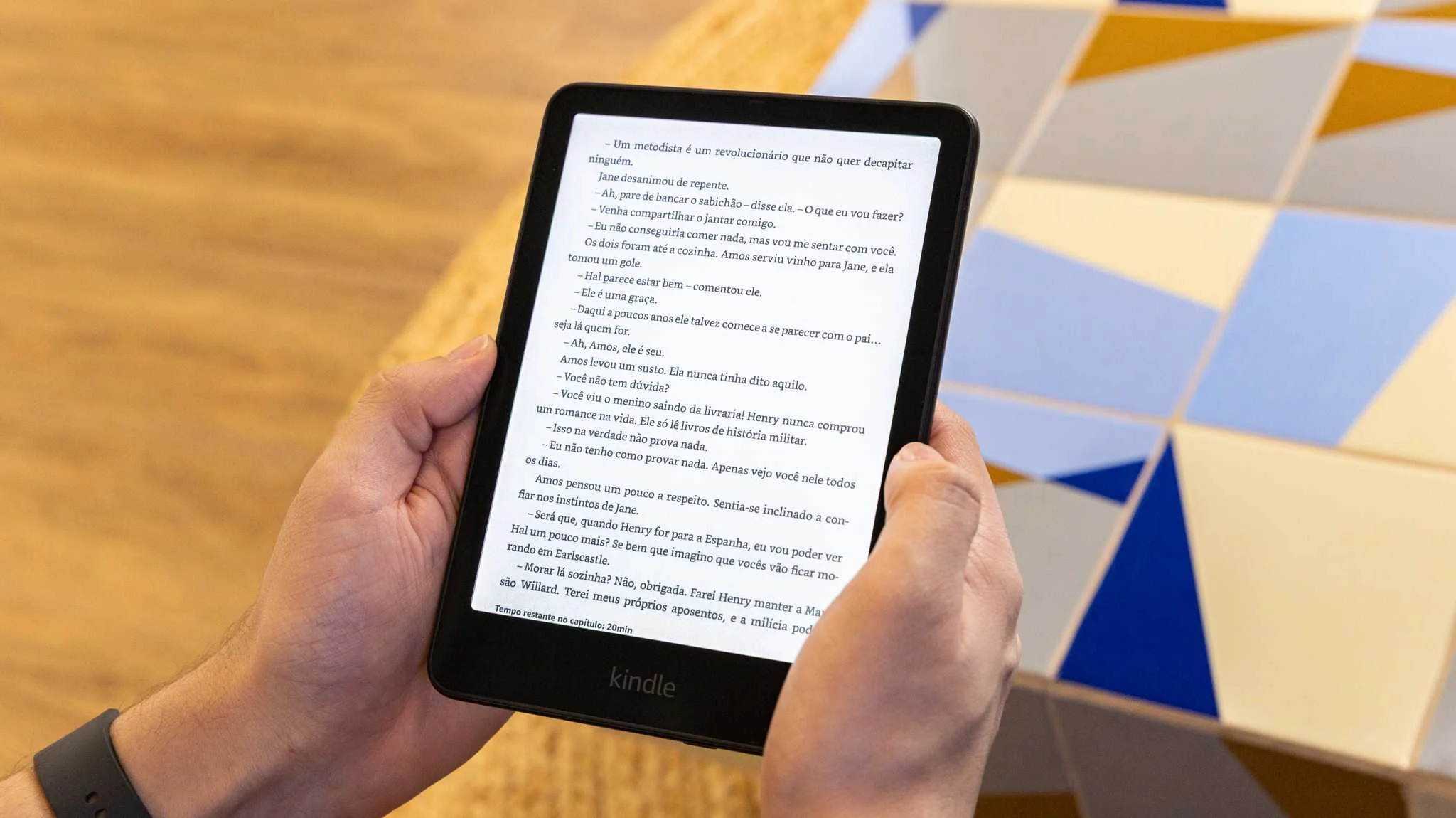 Amazon Kindle Colorsoft Livro Aberto