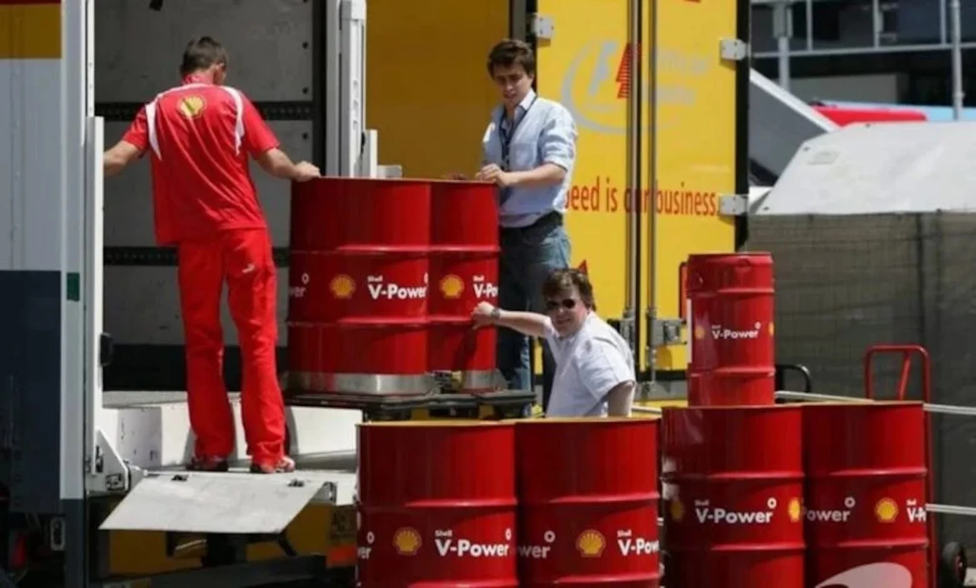 Você não vai acreditar no preço do litro da gasolina da Fórmula 1